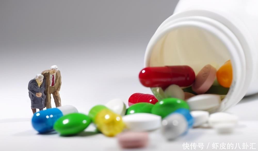 用来养花|这“6种”过期药片不要扔,磨成粉兑点水浇盆里,花卉呼呼长