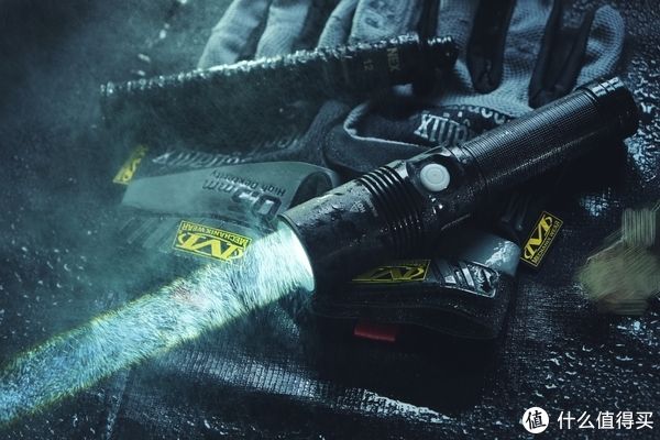 光剑在手,黑暗你走——纳丽德L10MAX白激光手电