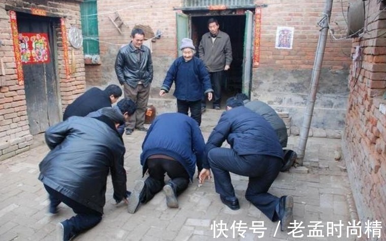 高跷$虎虎生威过大年:春节的10大习俗,你知道几个?