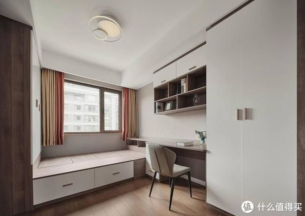 全屋|150㎡的精装大宅,一进门就被客厅迷住!全屋时尚高级,挑不出毛病