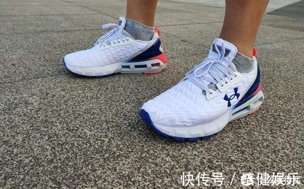 跑鞋 始于颜值,忠于品质:穿安德玛CLONE跑步七次后的心得