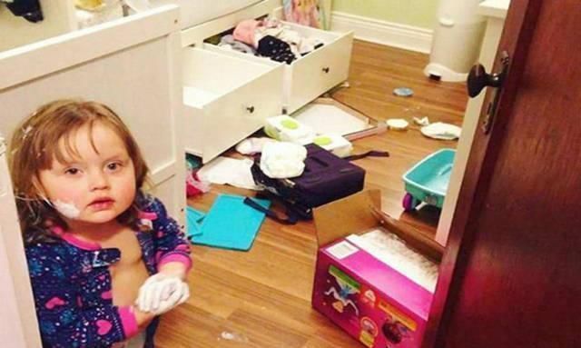 危险物品|妈妈出门取快递,留女儿在家午睡,回家后看到这幅场景,真怕了
