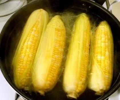 保存方法|储存玉米,先冻再煮还是先煮再冻教你一招,玉米放一年也鲜嫩