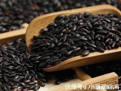 营养成分|买黑米时,选黑糯米还是黑米两者差别很大,以后别买错了!