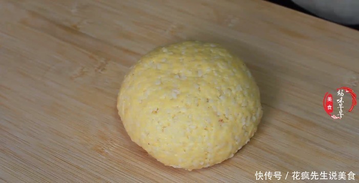 懒人大米锅巴,酥脆可口,香味浓郁,一碗剩米饭轻松搞定,太好吃