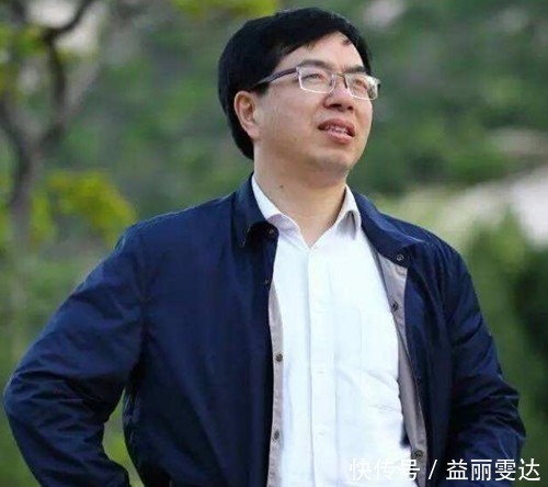 丁启阵朱自清的《背影》很负面,应移出