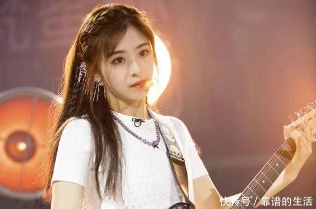 “初代超女冠军”安又琪,揭开了职场残酷真相!