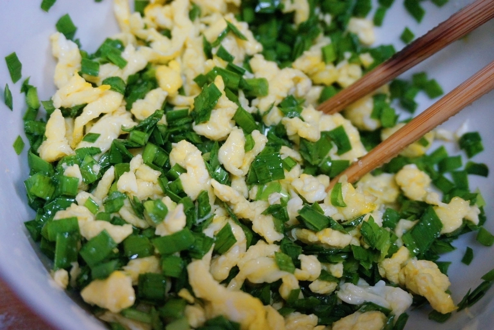 这个馅饼百吃不厌,皮不发硬,馅不流汤,方法简单没得说!