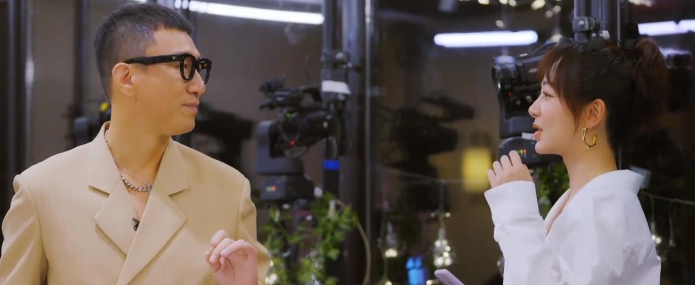 孙红雷 《萌探探探案》首期预告公开,孙红雷再现极挑本色,黄子韬被套路