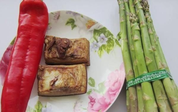 这菜是蔬菜之王,含硒丰富,简单一炒,营养爽口,孩子超爱吃