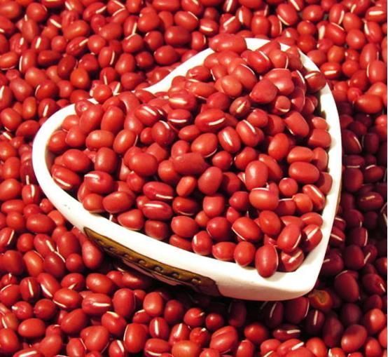 一旦患上糖尿病,餐桌上经常吃“4物”,或助血糖慢慢下降