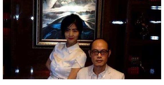 伍逸|《非誠勿擾》51歲阿姨被34歲小伙抱走，5年過去了，兩人分道揚鑣