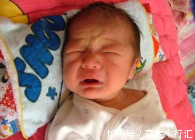 宝妈|为何宝宝睡着睡着就突然大哭?并非故意折磨妈妈而是“有苦难言”