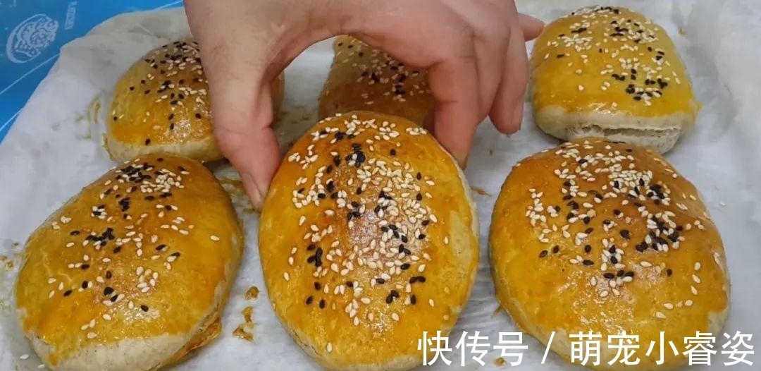 面团|做烧饼时，切记不要发面和刷油，简单一做，出锅孩子们都爱吃