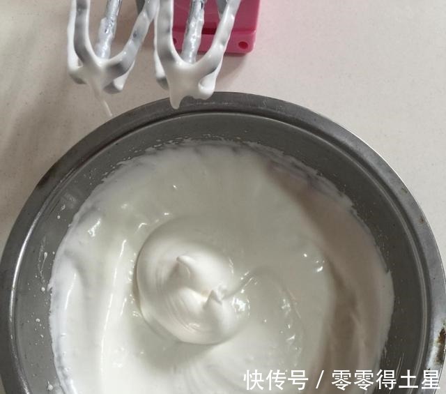 蛋糕|低温烘烤版戚风蛋糕,一秒让人爱上吃蛋糕,简直欲罢不能!