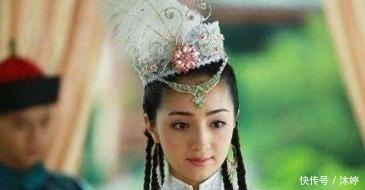 建筑工人挖出清代古墓,墓内女尸散发奇香,专家揭秘奇香之谜!