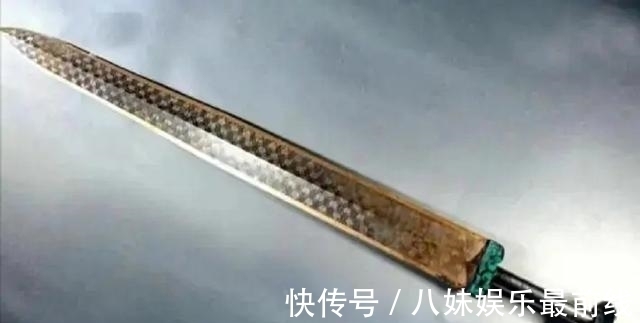 三国演义中&为何古人用的兵器,现代人拿都拿不动?真相令人哭笑不得