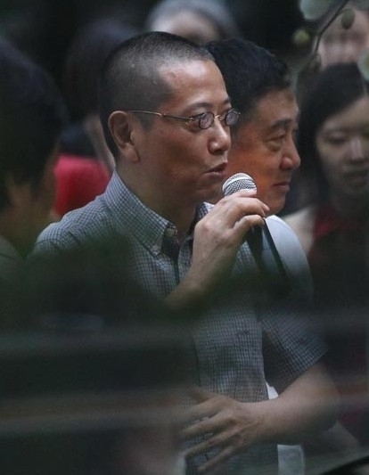 世人|王朔:人生这场戏我演砸了!王朔笑世人更笑自己,他至今孤身一人