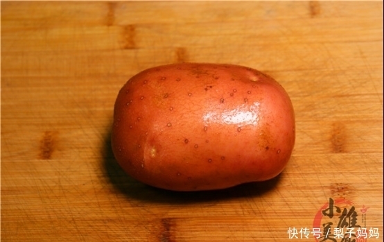 好吃|炒土豆丝时，先放醋还是后放醋？多数人一下锅就错了，难怪不好吃