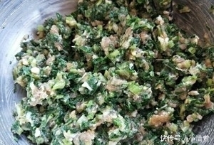 好吃|爱吃馄饨别买着吃了,教你在家做,皮薄馅鲜,比买的好吃