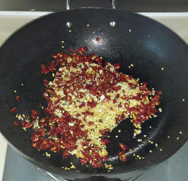 虾皮|医生：“偷走”孩子身高的2种调料，很多家长还当宝贝喂