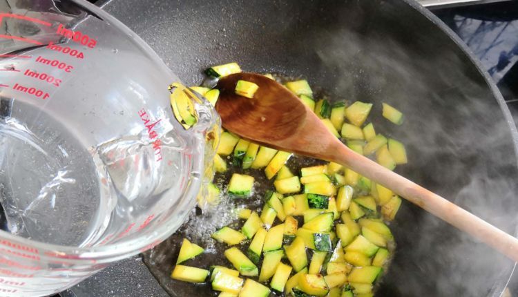 均匀|做了几十年的疙瘩汤,才知道个办法颗粒均匀,口感也更好