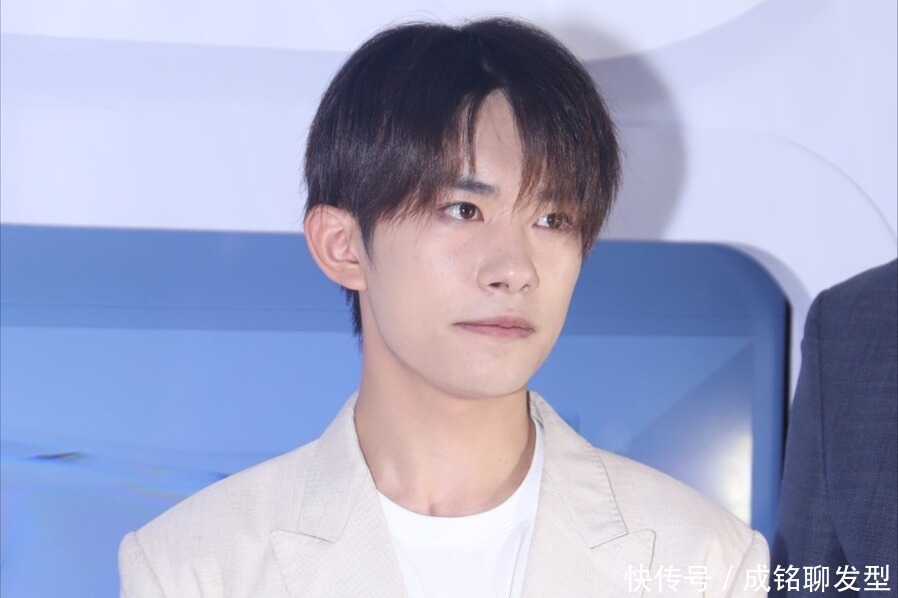 现在的男人都流行平头或光头,以前的中分头为什么都不喜欢了?