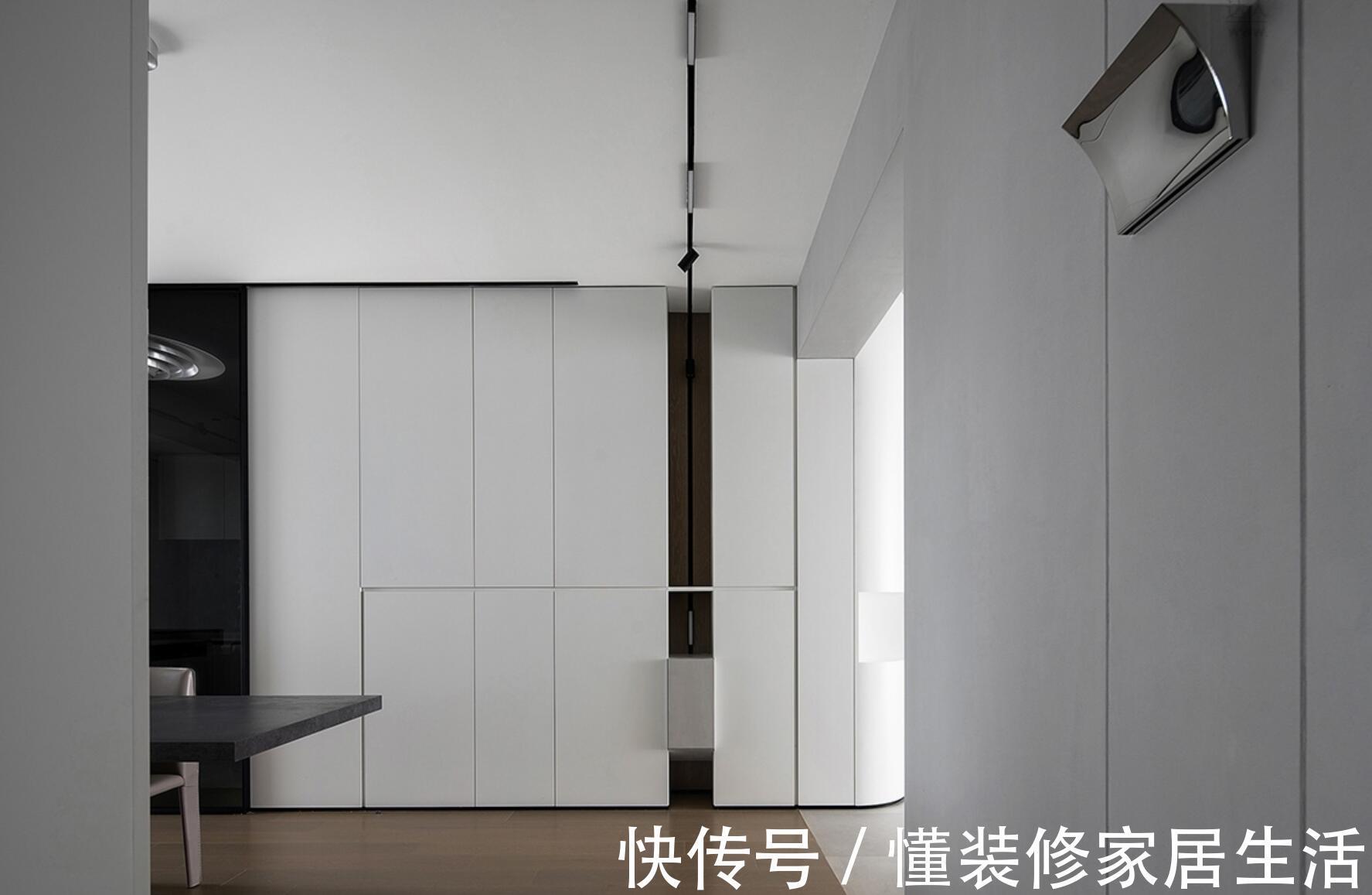 储物柜|为追求极简主义,她将新家装修得一尘不染,完工后太高级了
