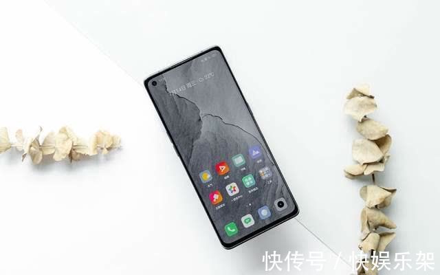 mole|真我Realme GT推出大师版：行李箱成外观设计灵感，骁龙888旗舰