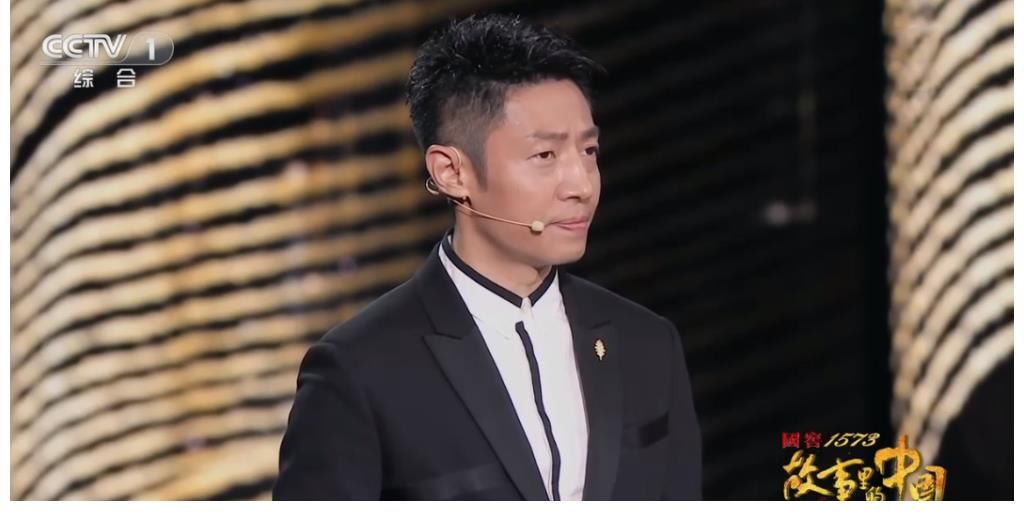 央视《故事里的中国》定档,节目海报意外公开主持人选择