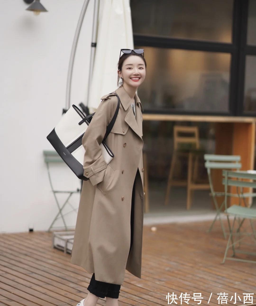 小蛮腰 今年“风衣”才是最in的存在,搭配小黑裤、半身裙,显瘦又显高