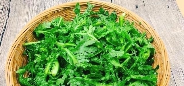 安神|失眠最怕这菜,每周吃1次,补血安神,失眠远离你,一碗才2元钱