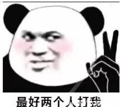 |搞笑段子:老爸个子高大,老妈偏矮,周末一家正忙碌剁馅包饺子