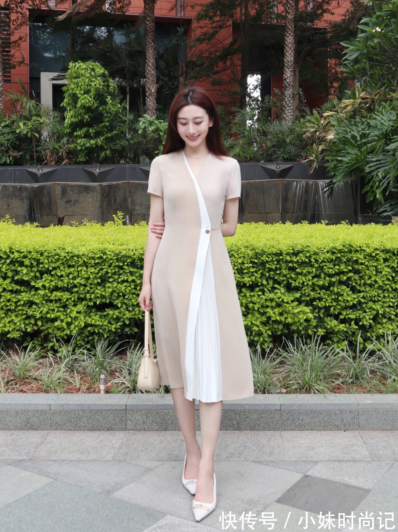 连衣裙|明天上班穿什么呀?3套气质淑女穿搭,了解一下