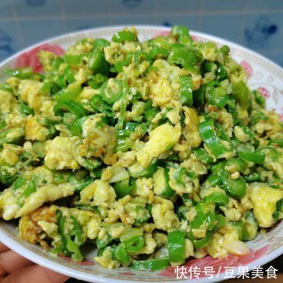家常菜|吃一次就念念不忘的家常菜线椒炒鸡蛋