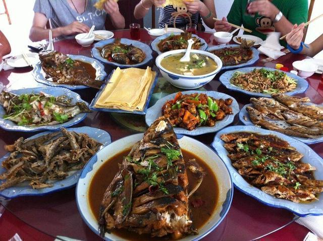 鱼柳|吃鱼时第一筷子夹哪里,就能看出他的性格,自私的人都会夹这块