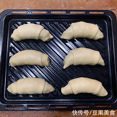 黄油|#一口新年味，全家享佳味#馅料多多的养生红枣面包