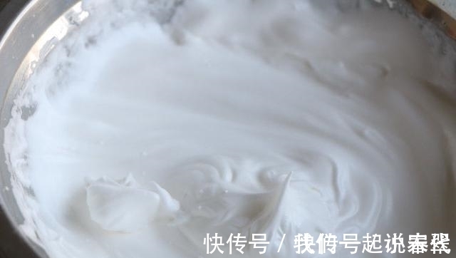 模具|黑米发糕做法，鸡蛋加牛奶上锅蒸一蒸，软糯香甜营养满满