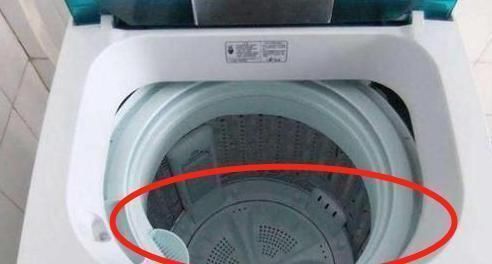 嘴里|8岁女儿深夜发烧,嘴里一直喊“洗衣机坏了”,妈妈打开后泪崩