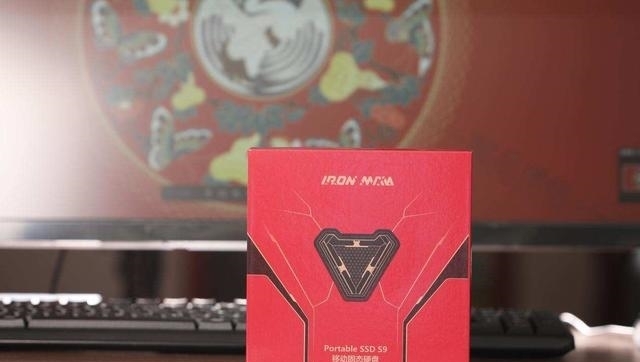漫威迷|钢铁侠护体,这款移动固态硬盘见过吗?漫威迷不容错过