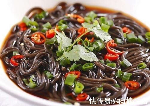 做凉拌菜,直接加生抽是大错记住“4个1”,拌什么菜都好吃