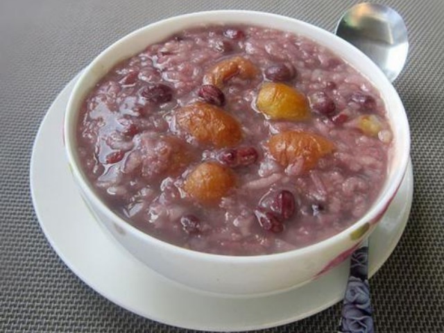 脾胃论|女人脾虚老的快,坚持去喝3种食疗粥,让脾胃越来越好