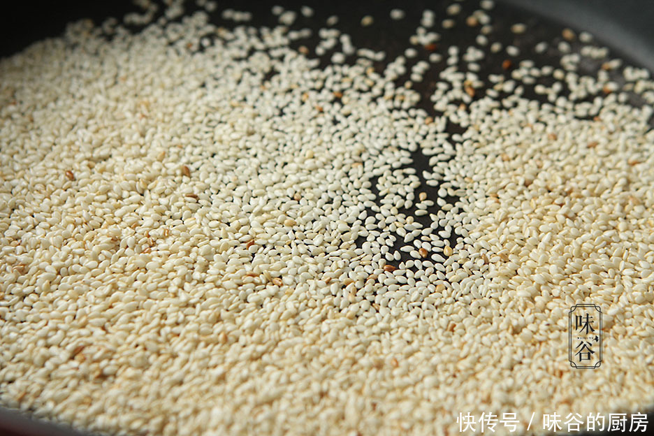 做法|想吃拌饭酱不用买了,配方做法都告诉你,一顿吃3碗饭,太香了