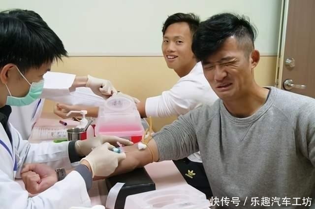 深蹲|人到中年多练腿,练腿补肾又强身,但可惜很多人并不会练腿