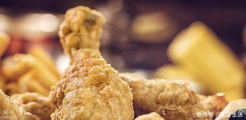 胆固醇|高血脂的人能一天吃一个鸡蛋吗?平时坚持3件事,可有效降低血脂