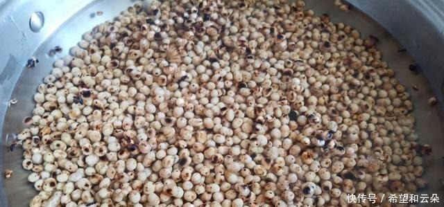 我妈妈做的盐豆,用了40年,有一种独特的味道,忘不了家乡美味