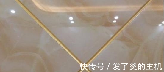 老师傅|请了老师傅做瓷砖美缝，收费高达30块一平米，效果出来才知真值