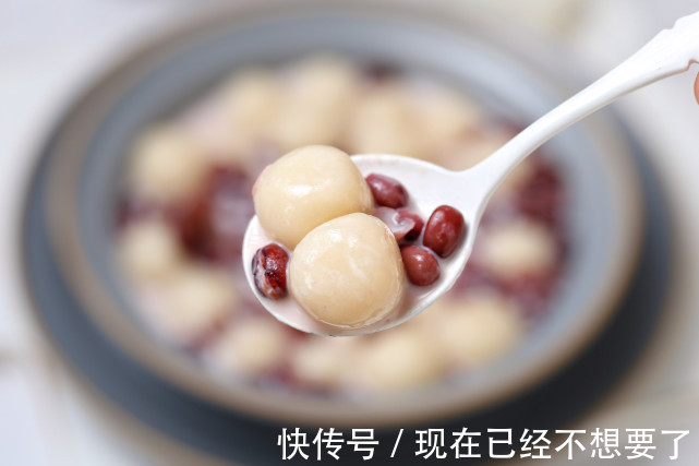 比奶茶还好喝的红豆糯米丸子，既是主食又是甜品，糯叽叽奶香十足