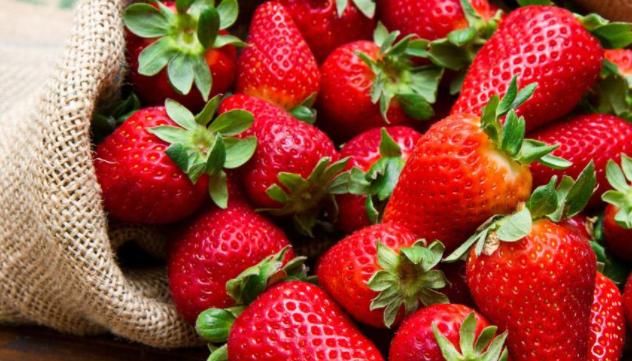 水果营养健康，多吃降压的水果可以维护血压健康，你爱吃几种