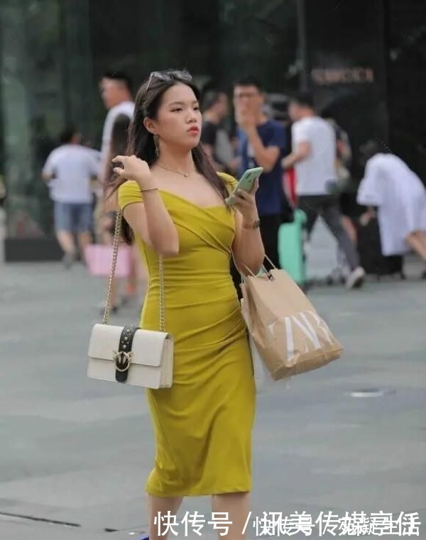 喇叭裤|“胯宽臀大”怎么穿？把握好穿搭比例，同样让人眼前一亮！